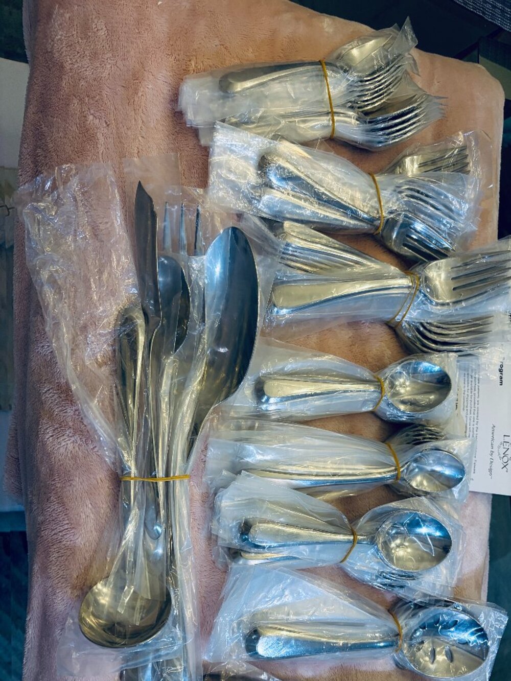 Lenox Stainless Steel 18/10 Bellevue 107 piece set NWT